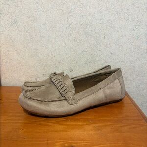 Eurosoft By Sofft Women’s Taupe Slip-On Loafers - Casual Comfort Shoes Size 8